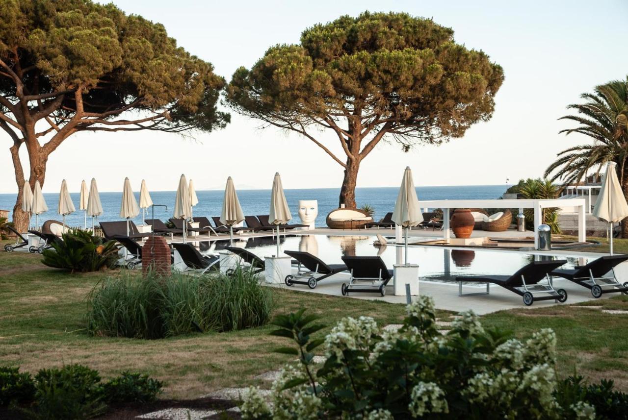 Resort Capo Bianco Porto Azzurro Exterior photo